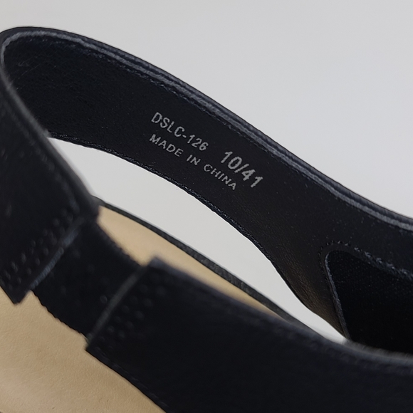 Chinese Laundry Black Wedges - Picture 6 of 8